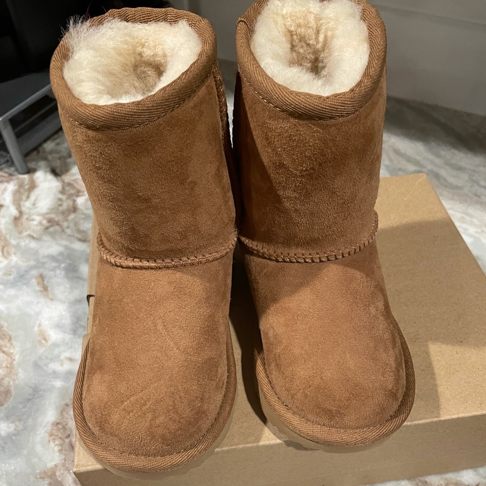Brown Toddler size 8 brand new UGG boots